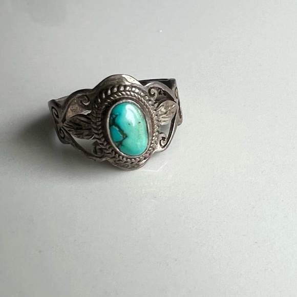 Jewelry - Silver ring with turquoise stone and intricate detailing